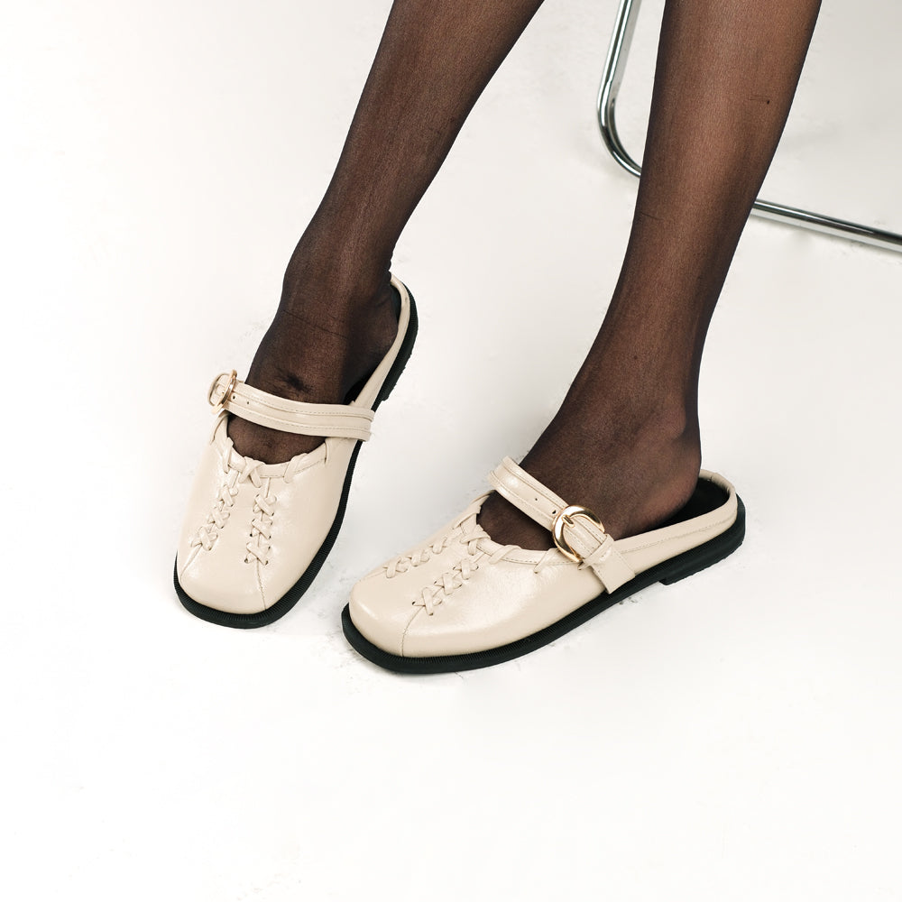 Carla Ivory Mules Sandal Wanita