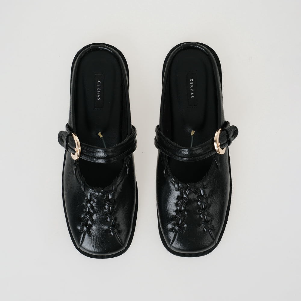 Carla Black Mules Sandal Wanita