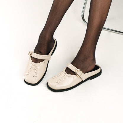 Carla Ivory Mules Sandal Wanita