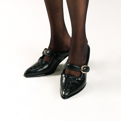 Helen Black Heels Wanita