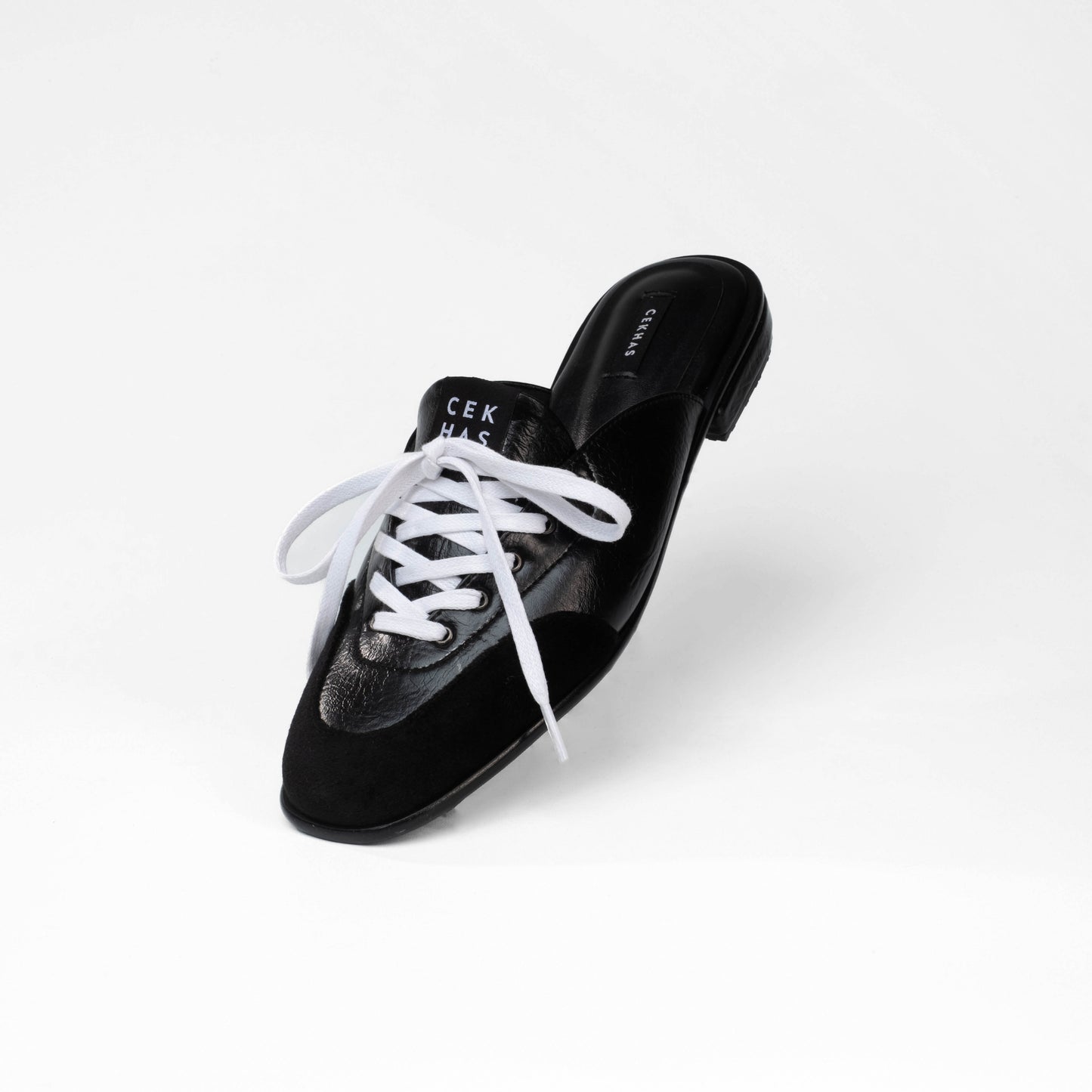 Katie Black Mules - Sommar Bliss Collection