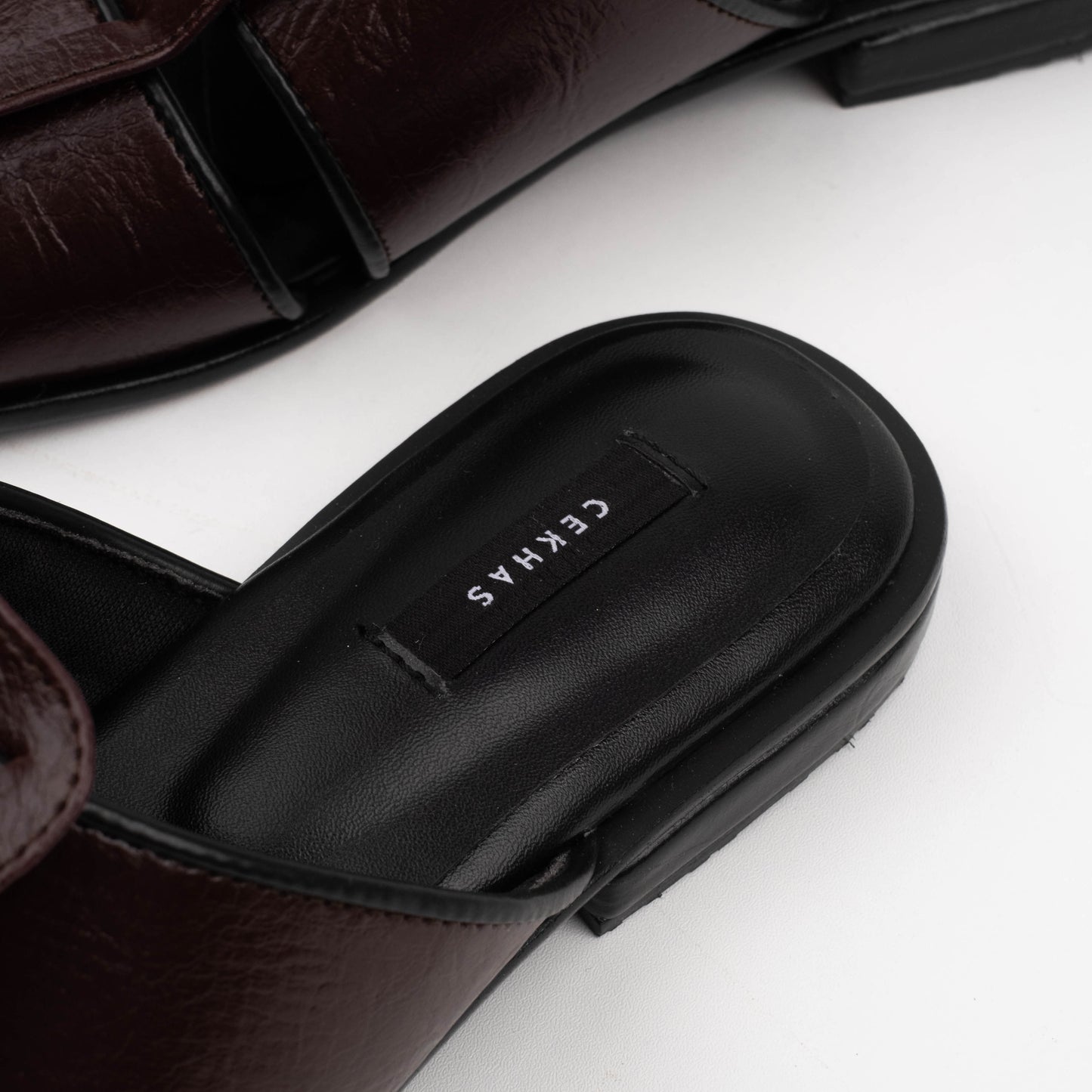 Alata Wood Sandal - REVERIE Collection