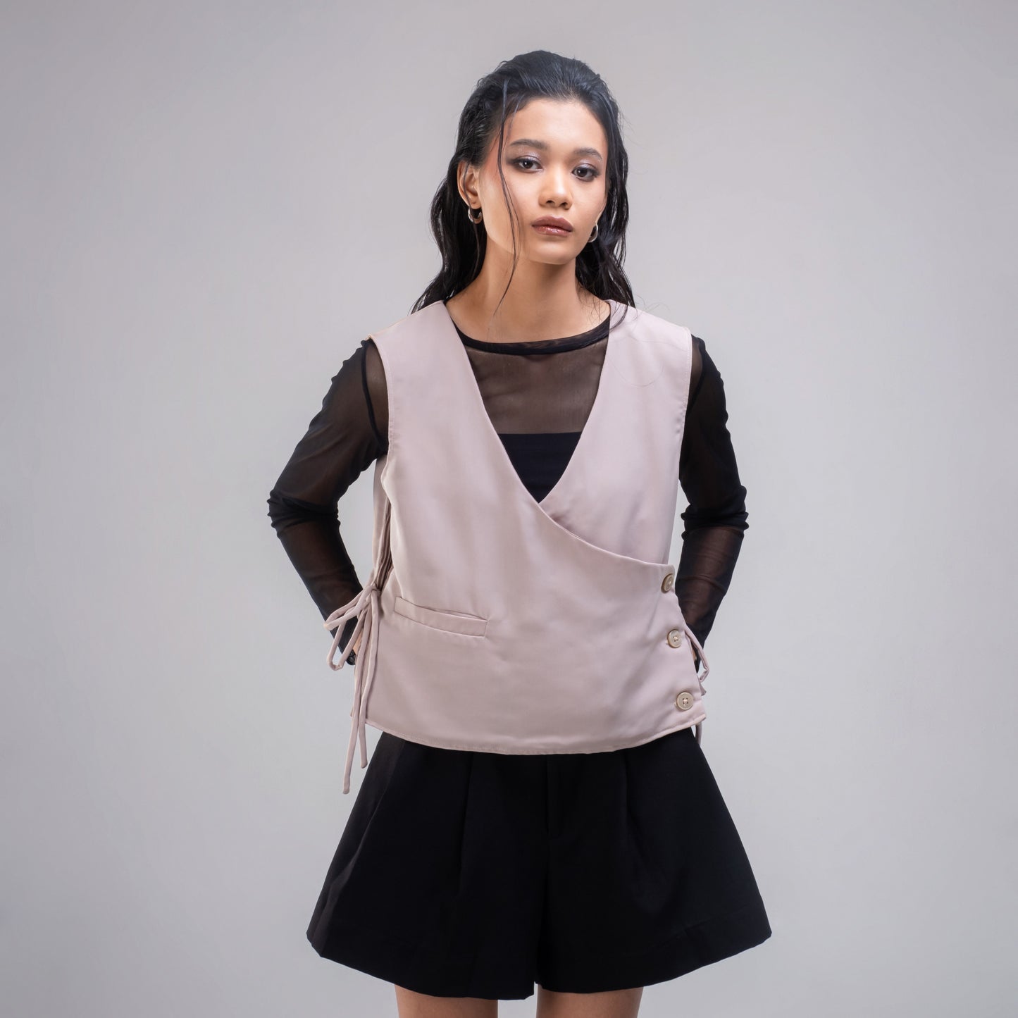 Laura Vest - Women Collection