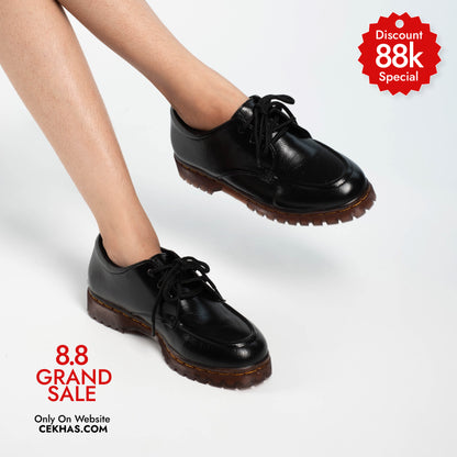 New Odi Black Textured Shoes