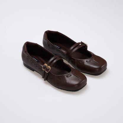 Essential - Gwena Brown Flat Shoes S/S 2026 KL Collection