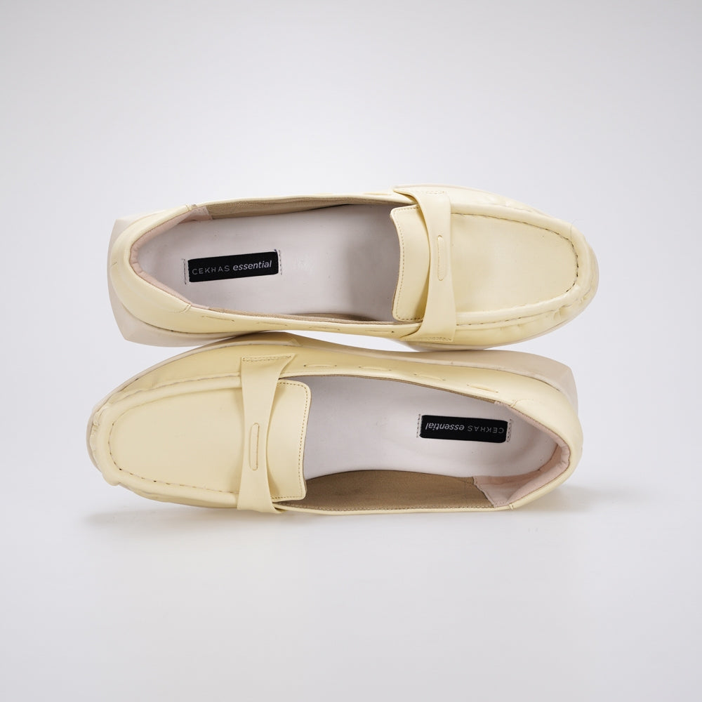 Essential - Luma Butter Yellow Loafers S/S 2026 KL Collection