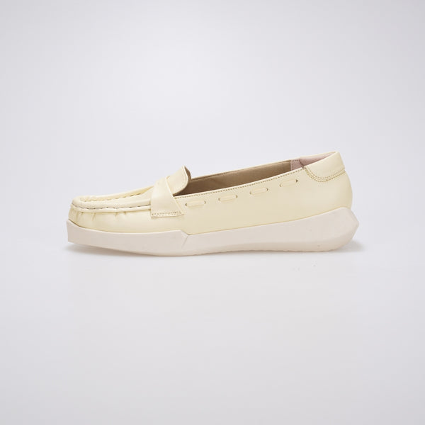 Essential - Luma Butter Yellow Loafers S/S 2026 KL Collection