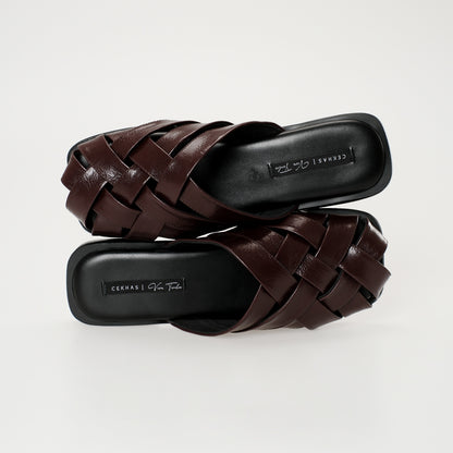 CEKHAS X VIRA TANDIA - Vrow Wood Sandal