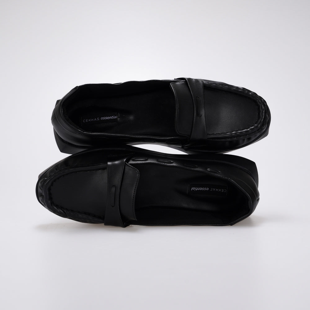 Essential - Luma Black Loafers S/S 2026 KL Collection