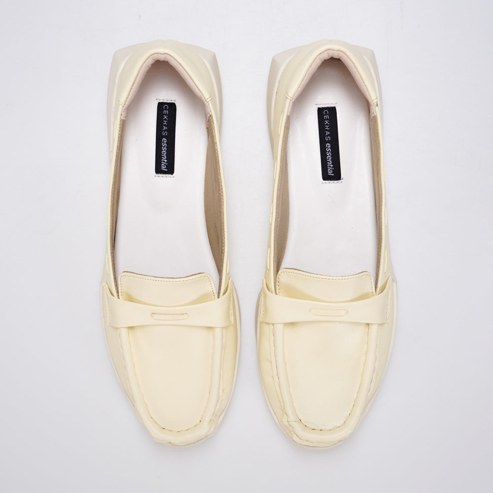 Essential - Luma Butter Yellow Loafers S/S 2026 KL Collection