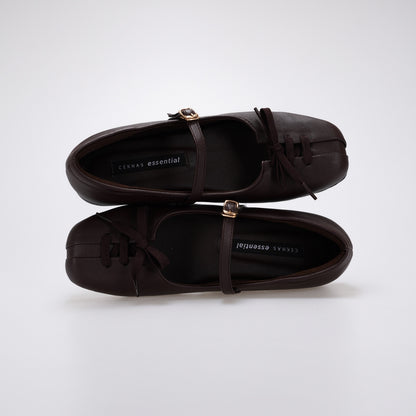 Essential - Lona Brown Flat Shoes S/S 2026 KL Collection