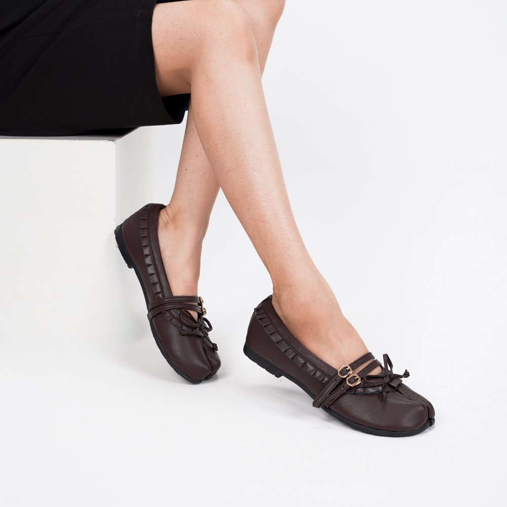 CEKHAS - Enola Brown Tabi Flat Shoes PLAID & POISE Collection