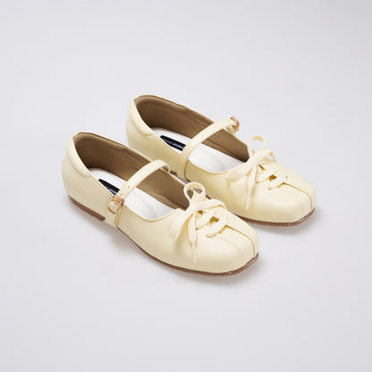 Essential - Lona Butter Yellow Flat Shoes S/S 2026 KL Collection