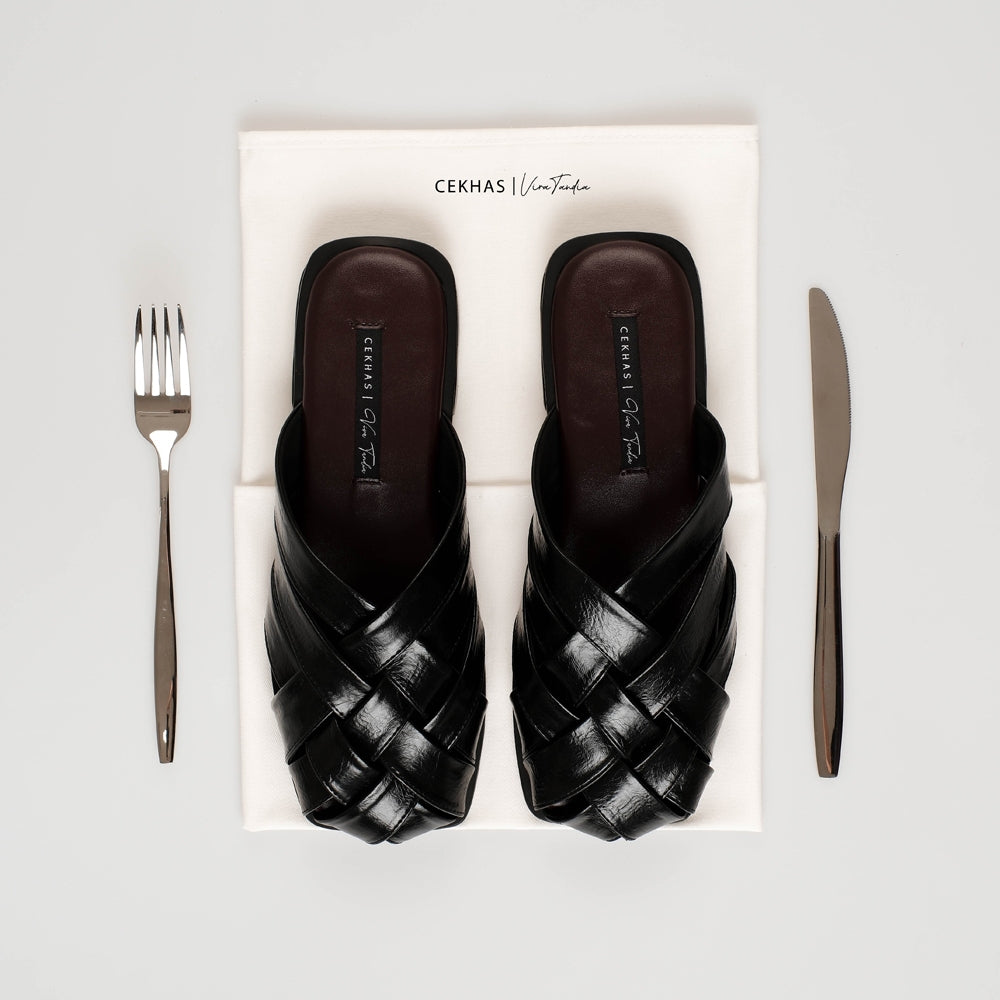 CEKHAS X VIRA TANDIA - Vrow Black Sandal