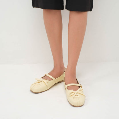 Essential - Lona Butter Yellow Flat Shoes S/S 2026 KL Collection