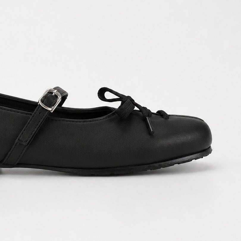 Essential - Lona Black Flat Shoes S/S 2026 KL Collection
