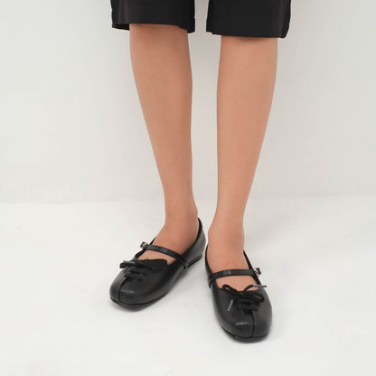 Essential - Lona Black Flat Shoes S/S 2026 KL Collection