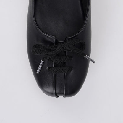 Essential - Lona Black Flat Shoes S/S 2026 KL Collection