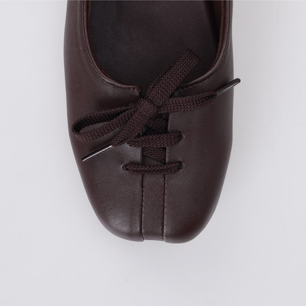 Essential - Lona Brown Flat Shoes S/S 2026 KL Collection