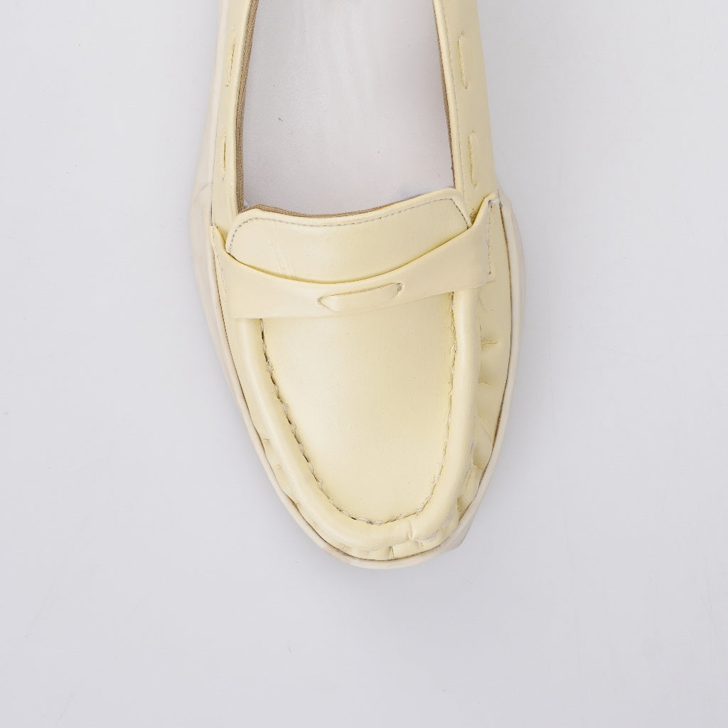 Essential - Luma Butter Yellow Loafers S/S 2026 KL Collection